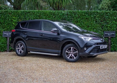 TOYOTA RAV4 2.0 D-4D Business Edition Plus Euro 6 (s/s) 5dr (Safety Sense, Nav)